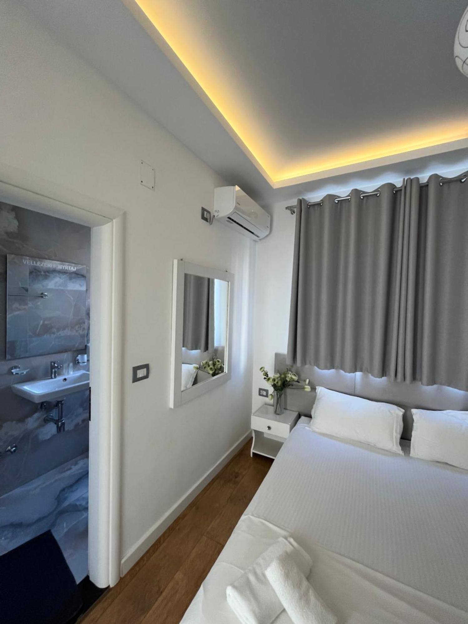 Hotel Myrtai - City Center Sarandë Exterior foto