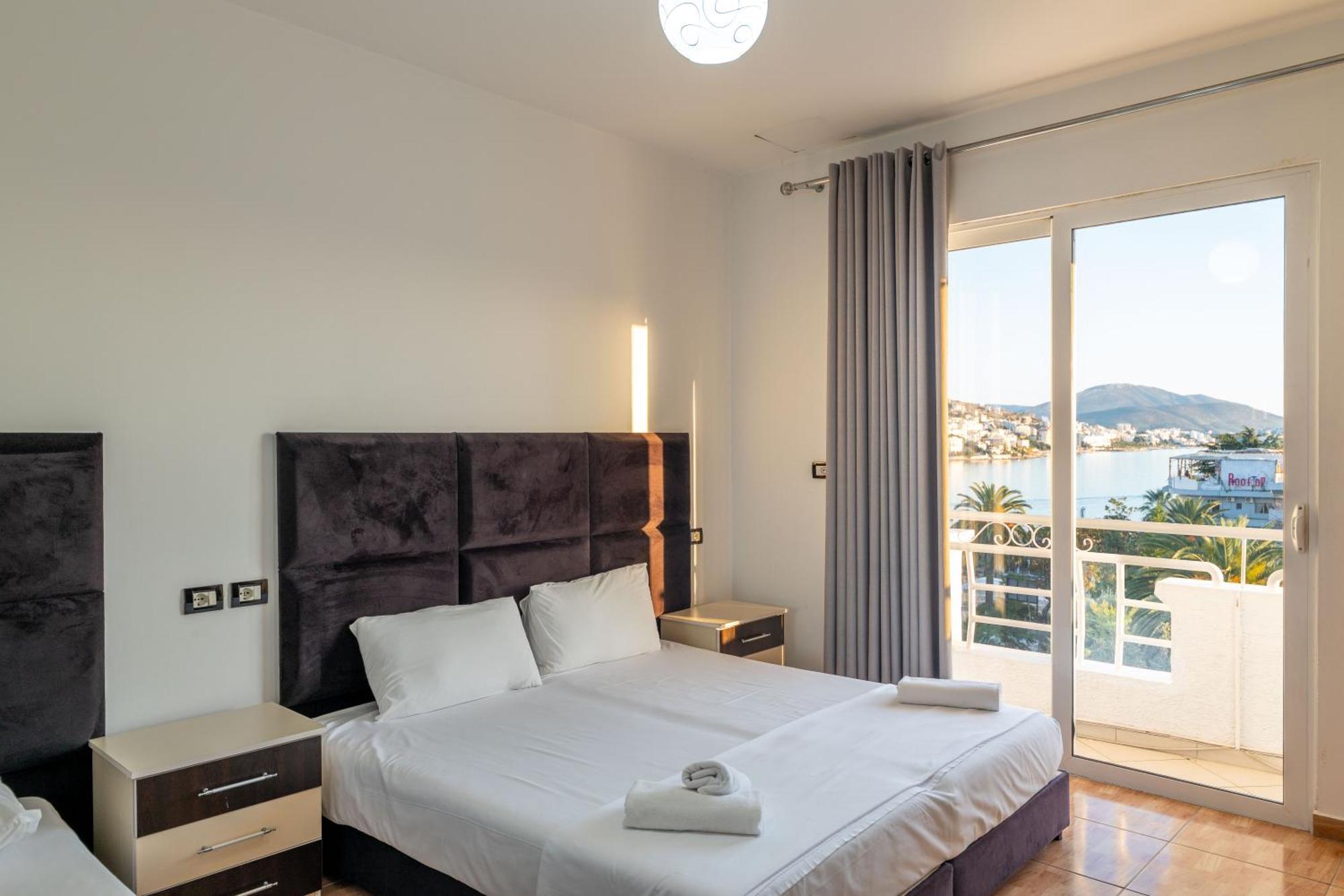 Hotel Myrtai - City Center Sarandë Exterior foto